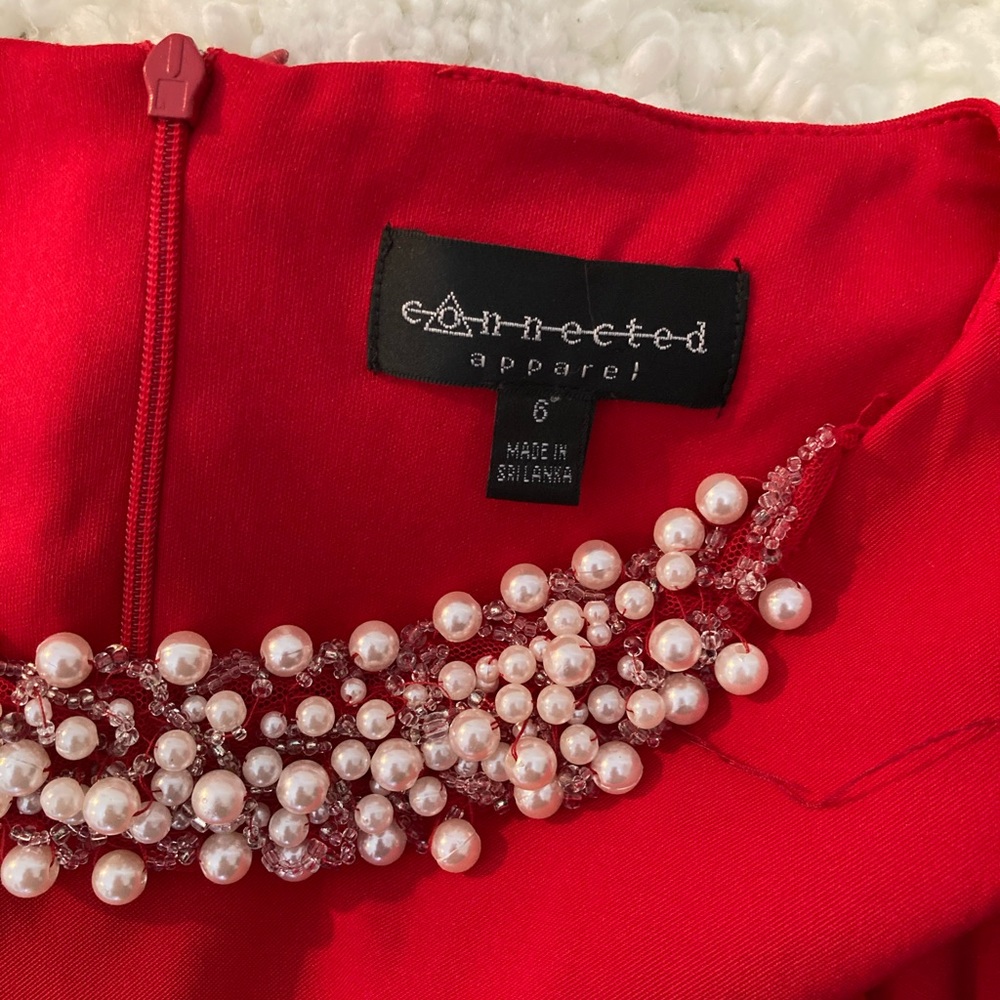 Red Dress - Picture 9 of 10